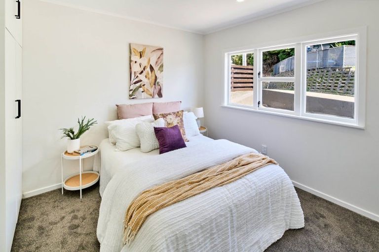 Photo of property in 73 Logie Street, Stokes Valley, Lower Hutt, 5019