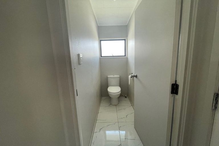 Photo of property in 15a Secretariat Place, Randwick Park, Auckland, 2105