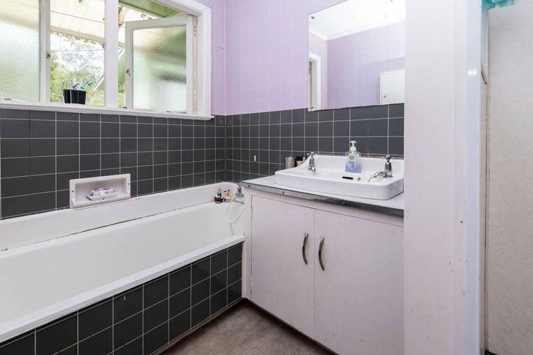 Photo of property in 56 Gibraltar Street, Howick, Auckland, 2014