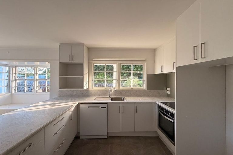 Photo of property in 44b Cairnfield Road, Kensington, Whangarei, 0112