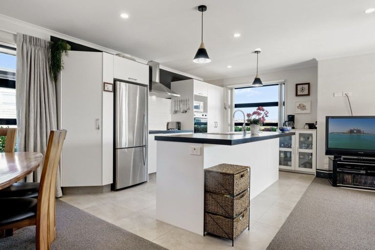 Photo of property in 11 Bernies Way, Ohauiti, Tauranga, 3112