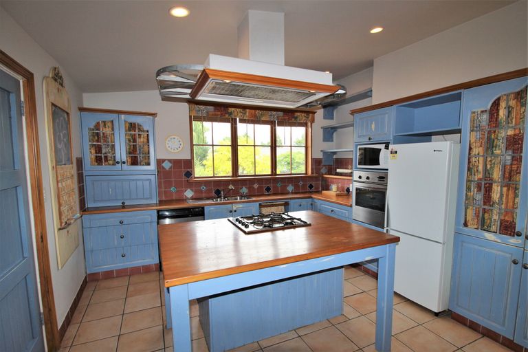 Photo of property in 30 Kerry Street, Alexandra, 9320