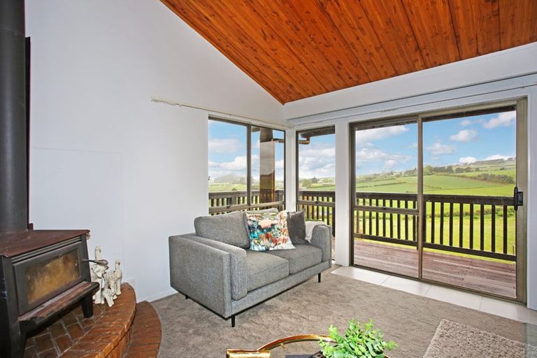 Photo of property in 10 Cameron Town Road, Pukekohe, 2678