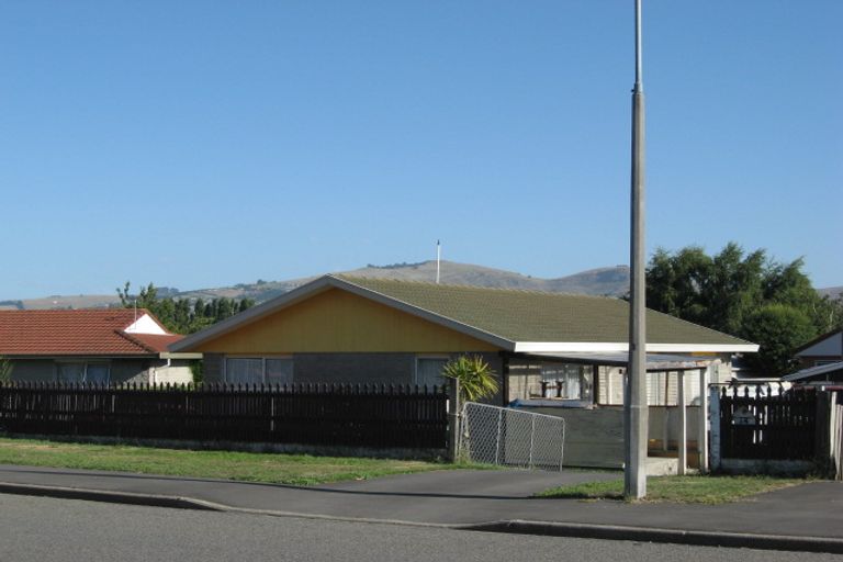 Photo of property in 14 Bromley Road, Bromley, Christchurch, 8062