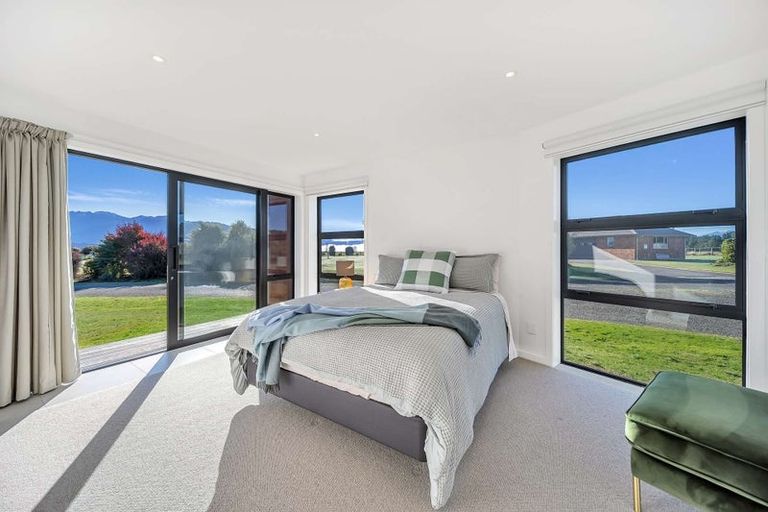 Photo of property in 35 Paton Place, Te Anau, 9600