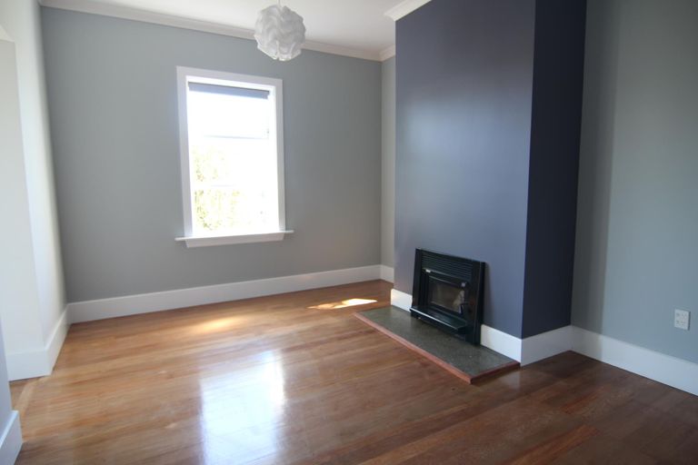 Photo of property in 40 Timaru Road, Waimate, 7924