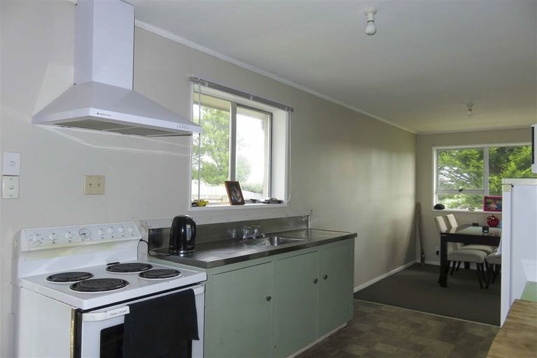 Photo of property in 12 Burns Street, Kew, Invercargill, 9812