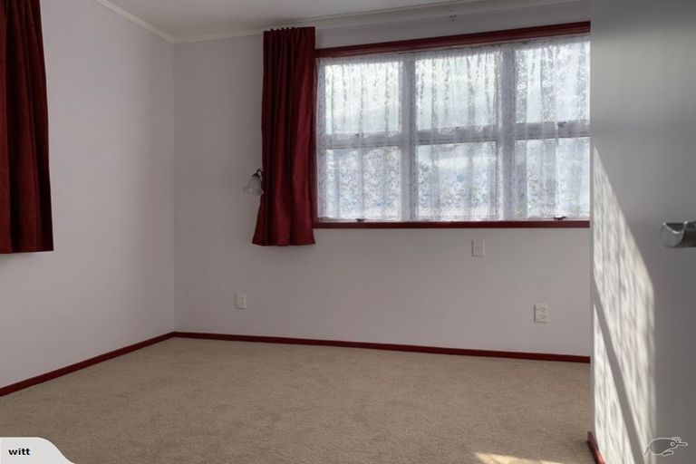 Photo of property in 1/645 Swanson Road, Swanson, Auckland, 0612