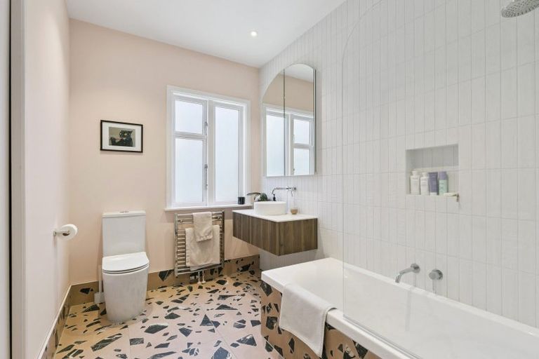 Photo of property in 15 Milton Street, Berhampore, Wellington, 6023