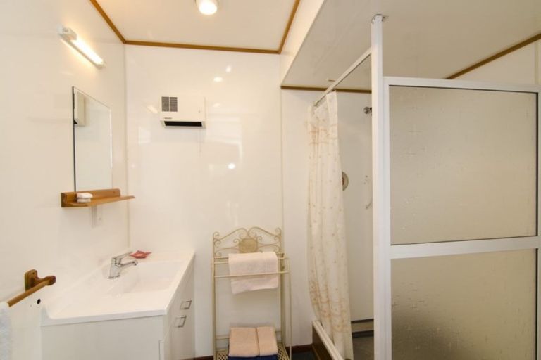 Photo of property in 2 Tweed Street, Roxburgh, 9500