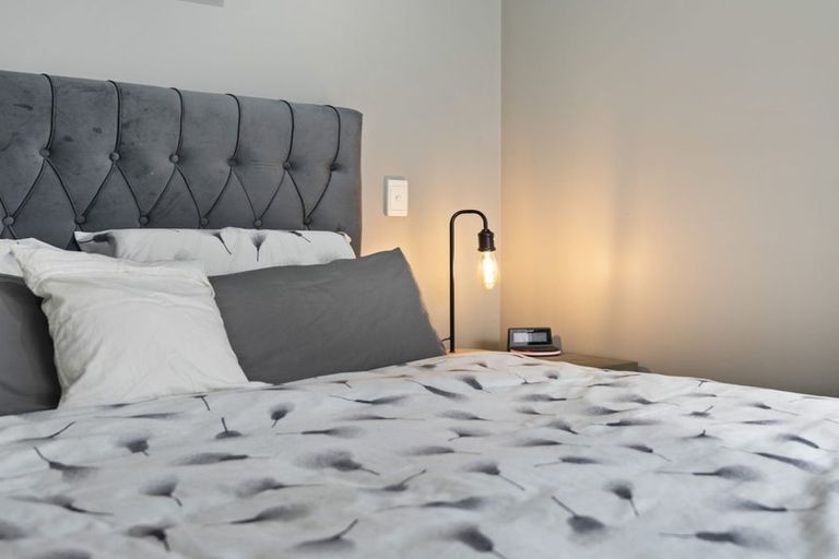 Photo of property in 75 Kamara Road, Glen Eden, Auckland, 0602