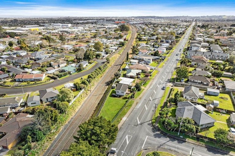 Photo of property in 2/78 Porchester Road, Papakura, 2110