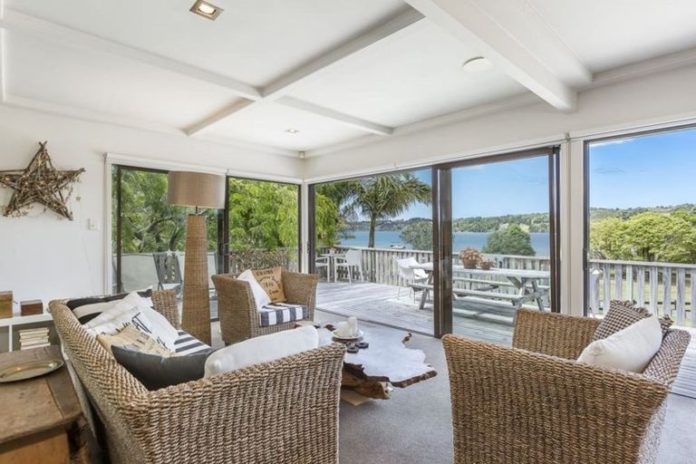 Photo of property in 34 Martin Road, Matakana, Warkworth, 0985