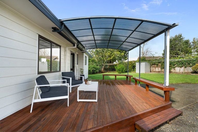 Photo of property in 37 Puriri Road, Pukekohe, 2120