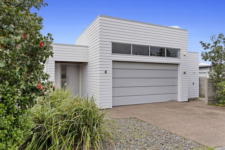 Photo of property in 7 Patiki Place, Omaha, 0986