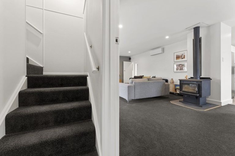 Photo of property in 43 Dunedin Street, Redwood, Christchurch, 8051