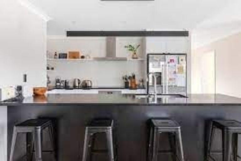 Photo of property in 8 Stevie Lane, Omokoroa, 3114