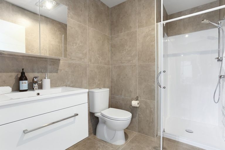 Photo of property in 23 Lili Chen Way, Mangere Bridge, Auckland, 2022