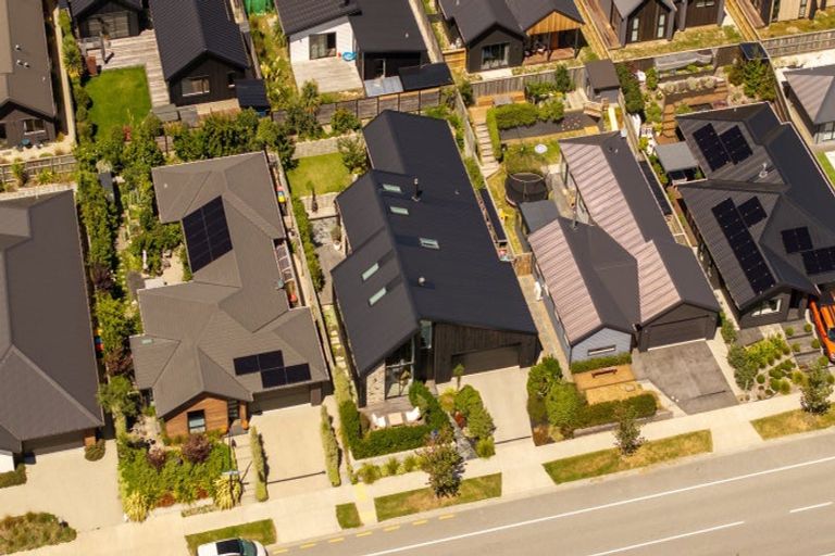 Photo of property in 9 Howden Drive, Jacks Point, 9371