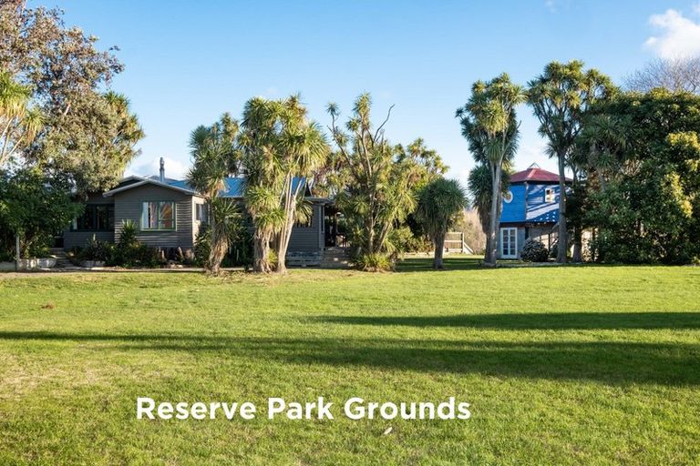 Photo of property in 29 Gillies Crescent, Waimarama, Havelock North, 4294