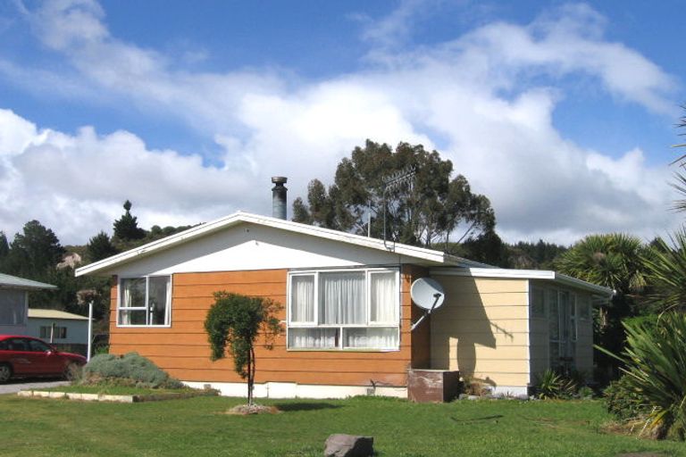 Photo of property in 10 Wairau Avenue, Waitahanui, Taupo, 3378