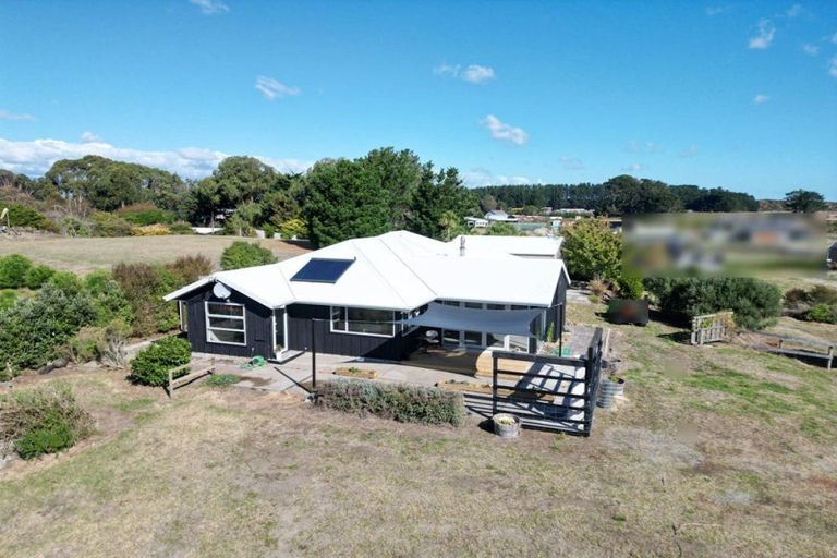 Photo of property in 90 Bergin Road, Foxton, 4814