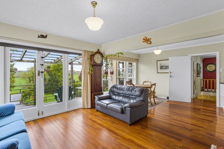 Photo of property in 79 Kawiu Road, Levin, 5510