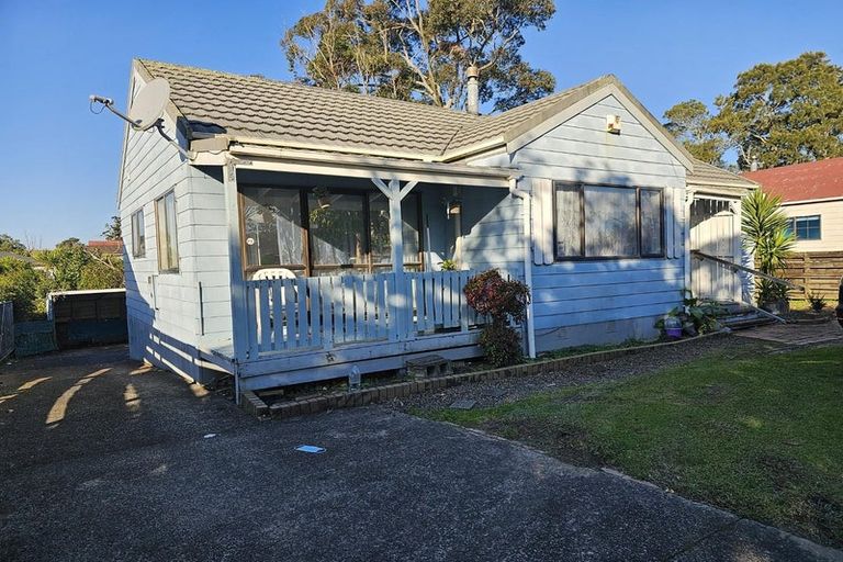 Photo of property in 5 Luanda Drive, Ranui, Auckland, 0612