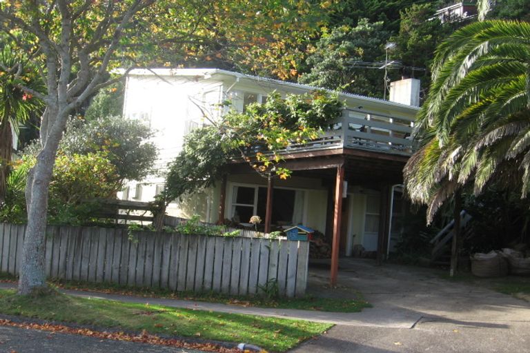 Photo of property in 33 Parnell Street, Fairfield, Lower Hutt, 5011