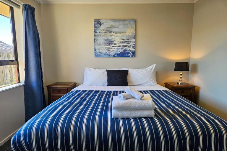 Photo of property in 1 Dwyer Place, Lake Tekapo, 7999