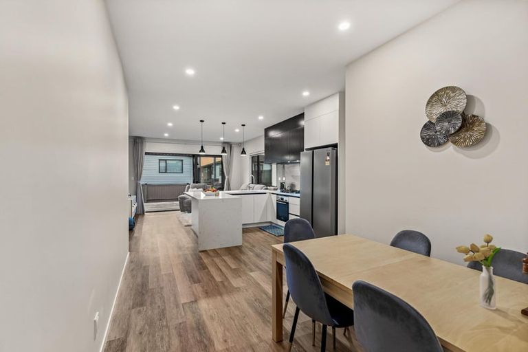 Photo of property in 17 Gecko Road, Hobsonville, Auckland, 0616