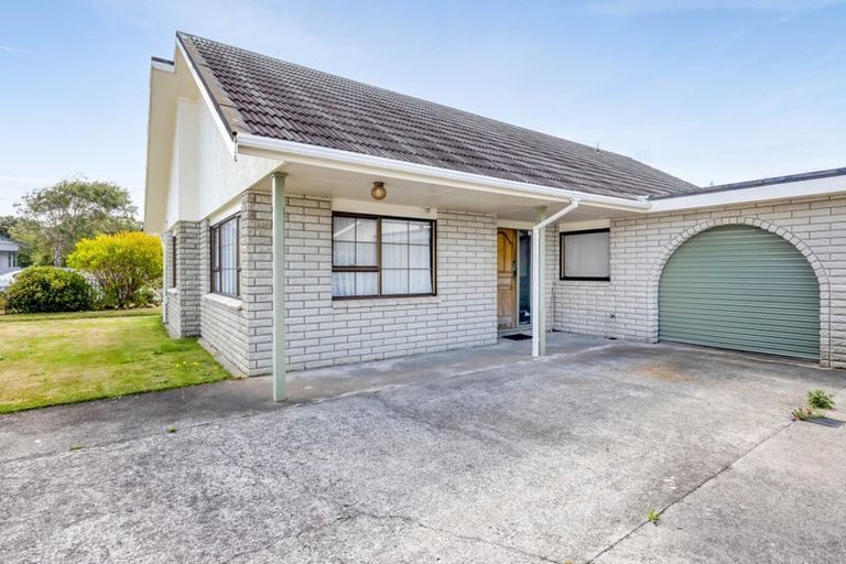 Photo of property in 84a Wilson Street, Hawera, 4610
