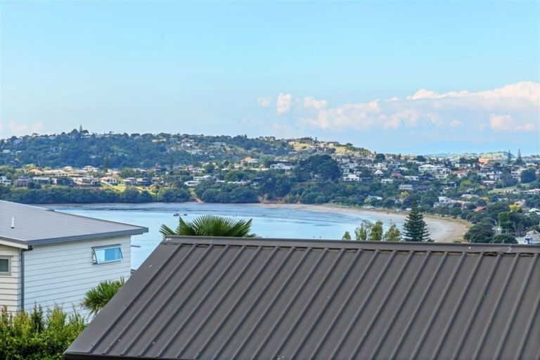 Photo of property in 75 Stanmore Bay Road, Stanmore Bay, Whangaparaoa, 0932