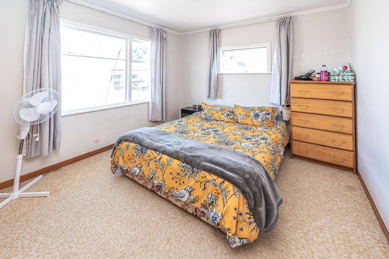Photo of property in 44 Titoki Street, Castlecliff, Whanganui, 4501