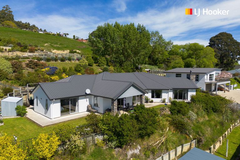 Photo of property in 218 Gladstone Road North, Mosgiel, 9024