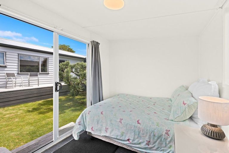 Photo of property in 233a Point Wells Road, Point Wells, 0986