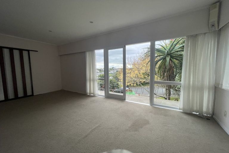 Photo of property in 70 Mountbatten Avenue, Hillcrest, Auckland, 0627