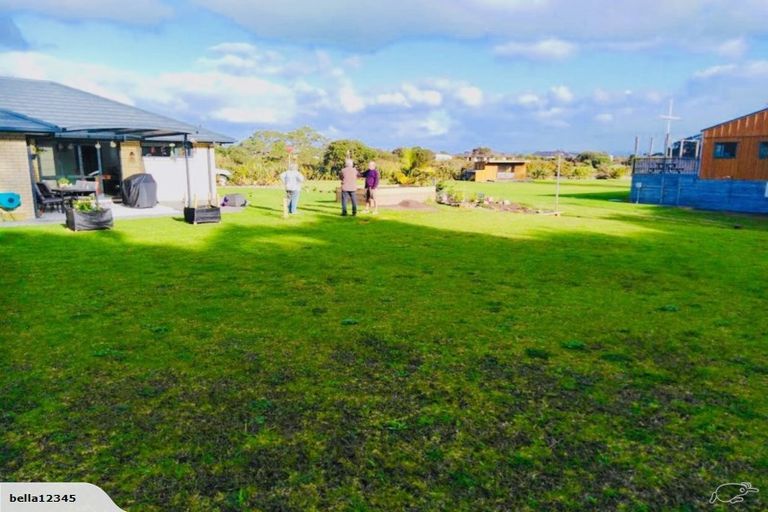 Photo of property in 10 Waimanu Place, Ruakaka, 0116