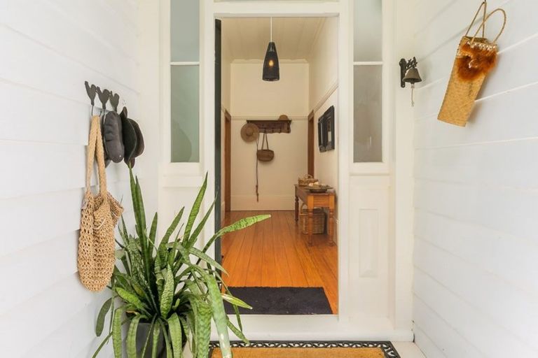 Photo of property in 27 King Street, Te Puke, 3119