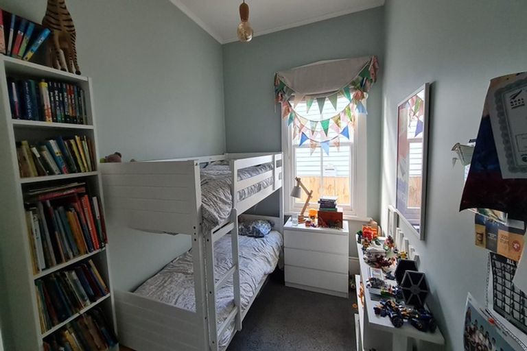 Photo of property in 16 Rossgrove Terrace, Mount Albert, Auckland, 1025