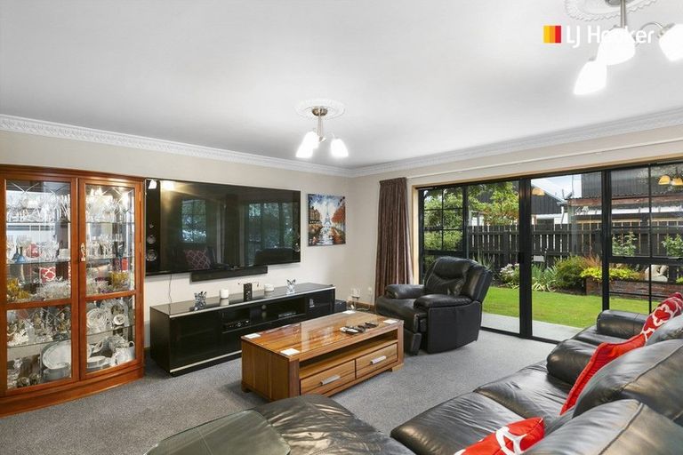 Photo of property in 75 Bush Road, Mosgiel, 9024
