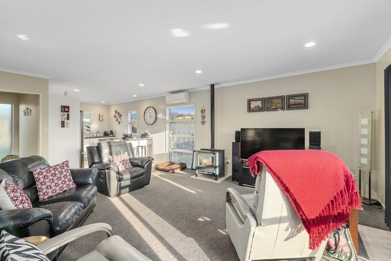 Photo of property in 51 Gawler Street, Te Horo Beach, Otaki, 5581