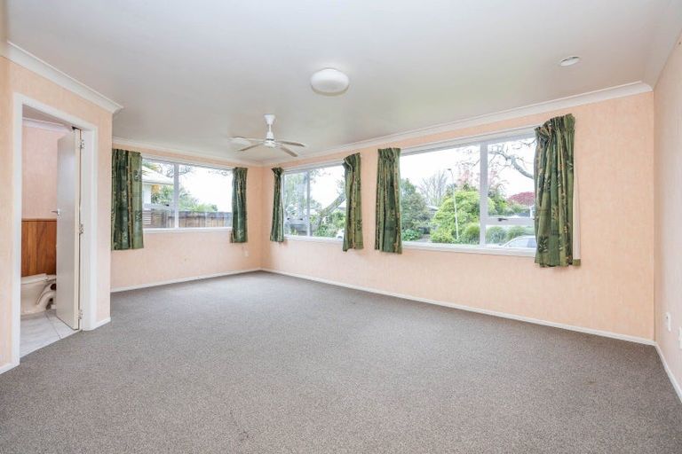 Photo of property in 27 Fuchsia Avenue, Pukete, Hamilton, 3200