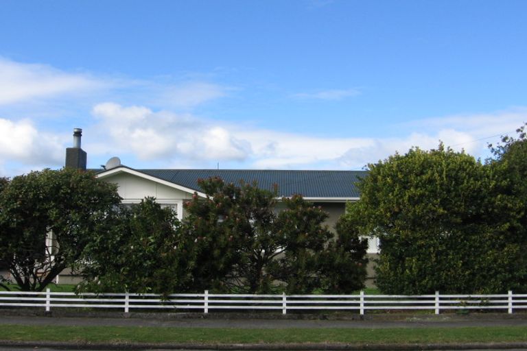 Photo of property in 24 Wavell Crescent, Lansdowne, Masterton, 5810