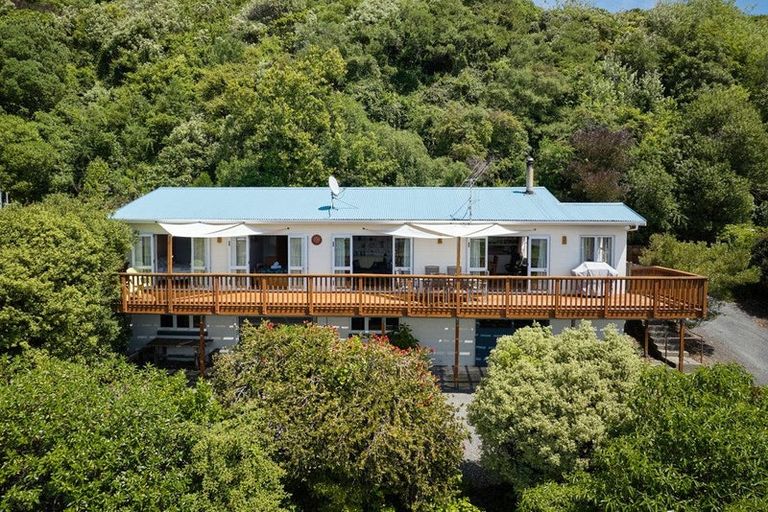 Photo of property in 132 Torquay Street, Kaikoura, 7300