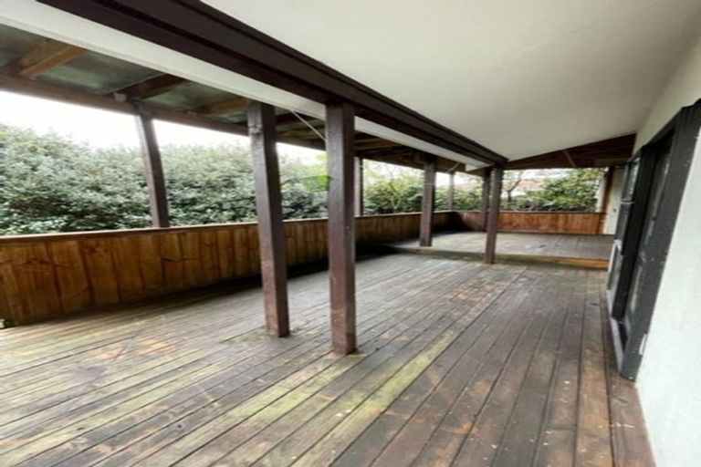 Photo of property in 1/2 Monde Place, Clover Park, Auckland, 2019