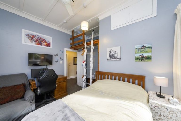 Photo of property in 16 Lyon Street, Marton, 4710