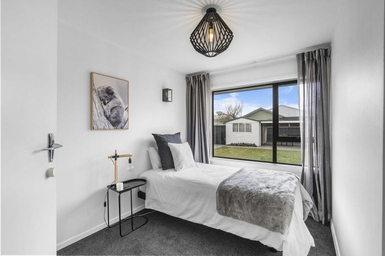 Photo of property in 53 Tuckers Road, Redwood, Christchurch, 8051