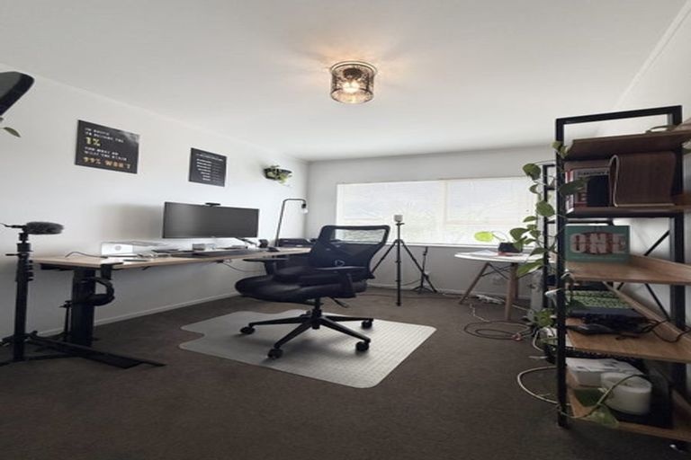 Photo of property in 3/89 Nile Road, Milford, Auckland, 0620