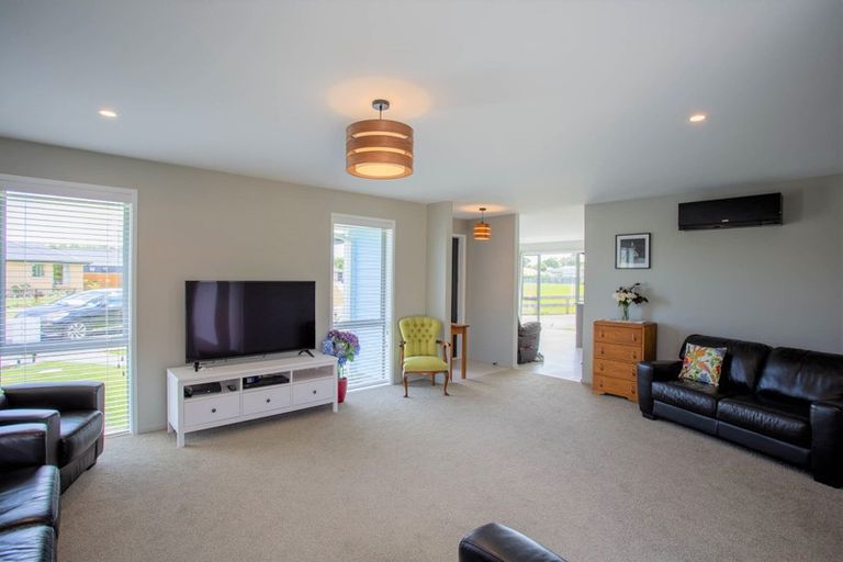 Photo of property in 25 Haughey Drive, Mairehau, Christchurch, 8052